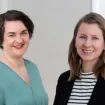 Porträt von Steffi und Marit von der BNW-Mitgliederbetreuung vor einem hellen Hintergrund