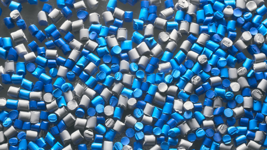 Rezyklat in grau und blau