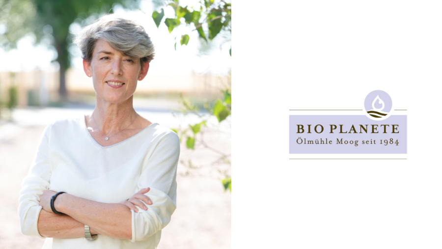 Porträt von Judith Faller Moog. Daneben das Logo von BIO PLANÈTE auf weißem Hintergrund
