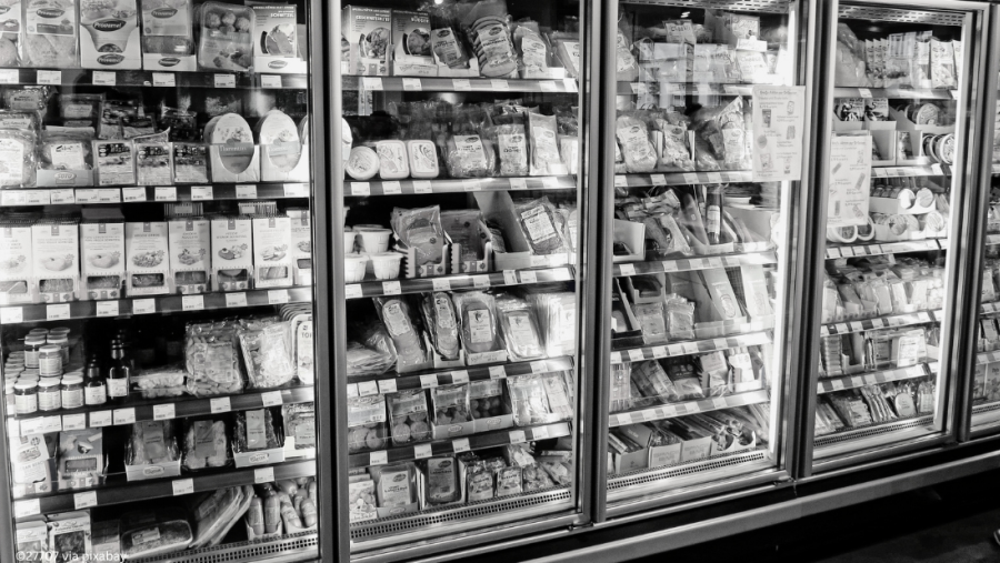 Supermarktregal Schwarz-Weiß
